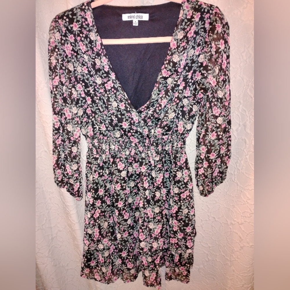 NWOT Mimi Chica Floral V-neck Black and Pink Women's Cocktail Dress